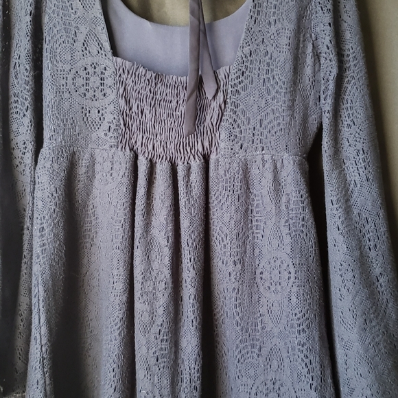 Darling embroidered dress - Picture 2 of 2